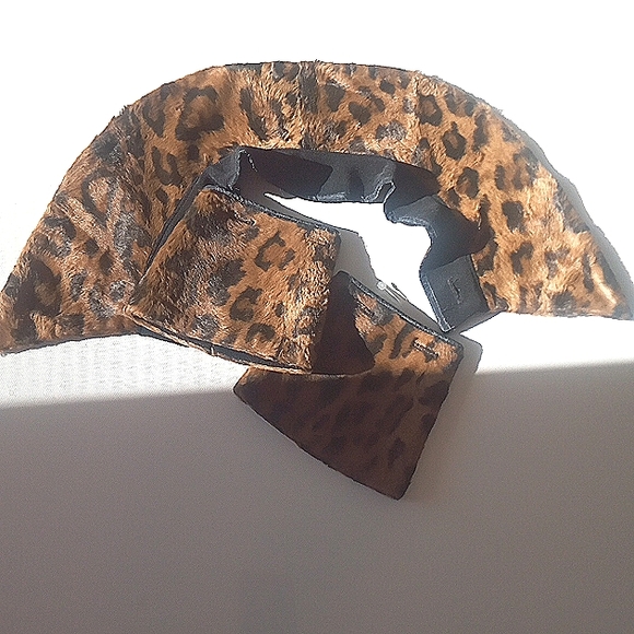 LEOPARD SKIN SHORT FUR COLLAR & CUFFS FULLY LINED. - Picture 4 of 6